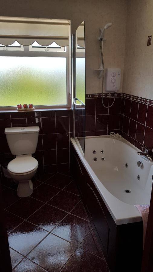 أوتيرارد Riverwalk House B&B المظهر الخارجي الصورة